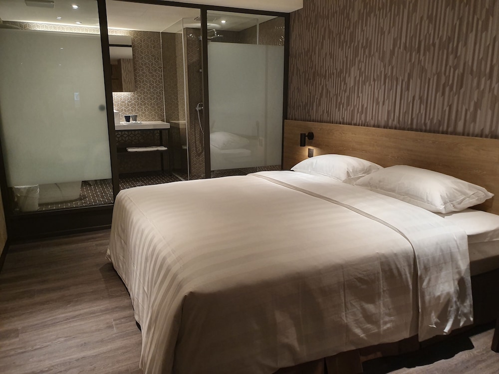 City Suites Taoyuan Station 27/50