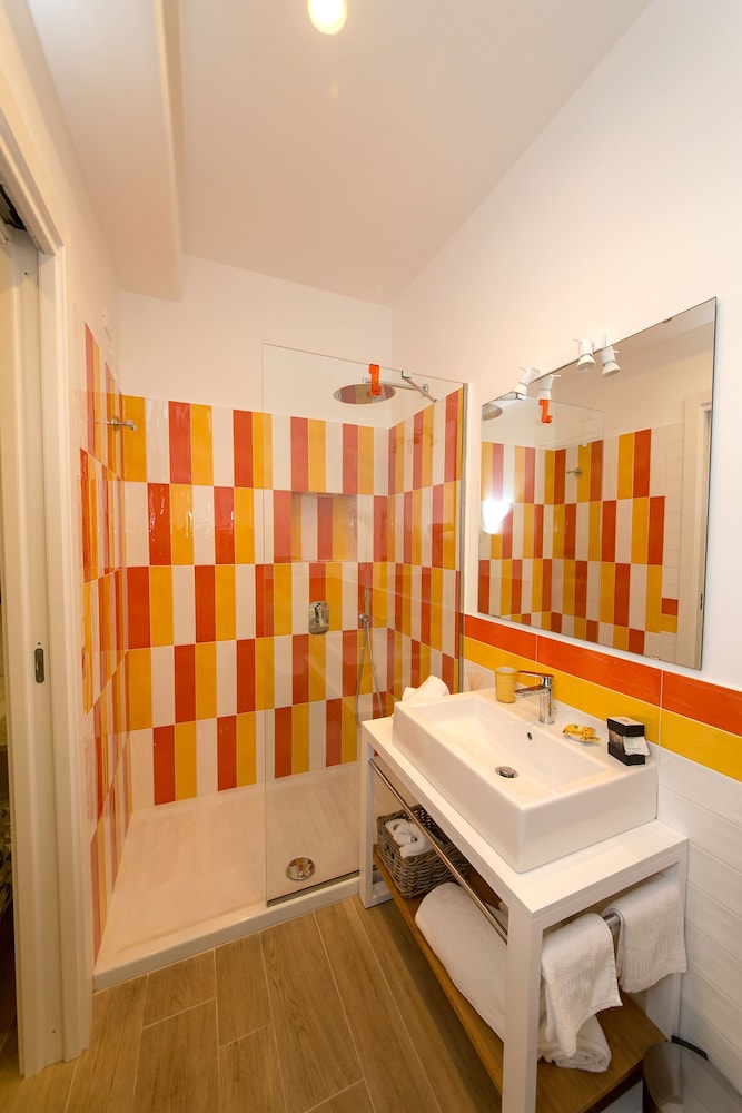 Dea Guest House 39/41