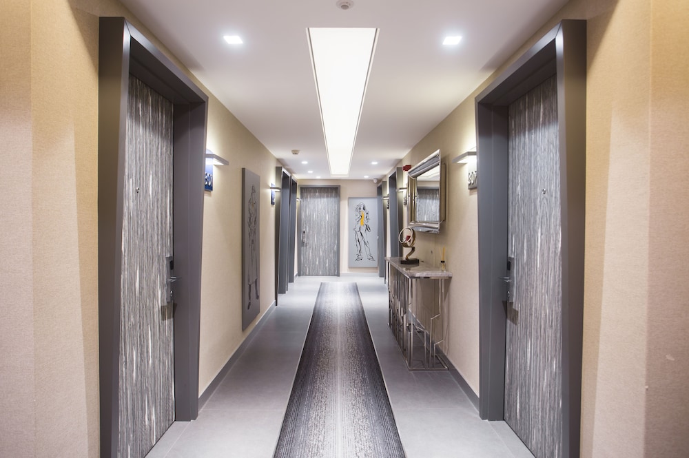 Zeniva Hotel Izmir 3/48
