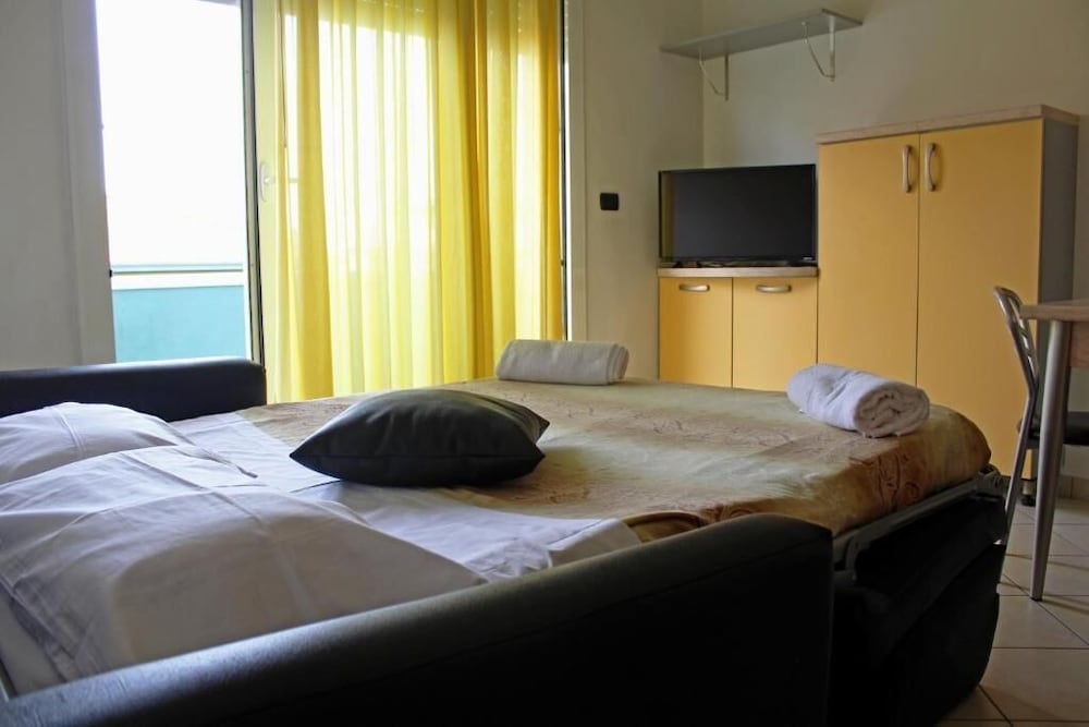 RESIDENCE BEACH PARADISE 15/40