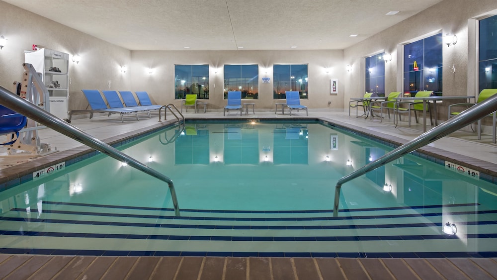 Best Western Lindsay Inn Suites 11/24