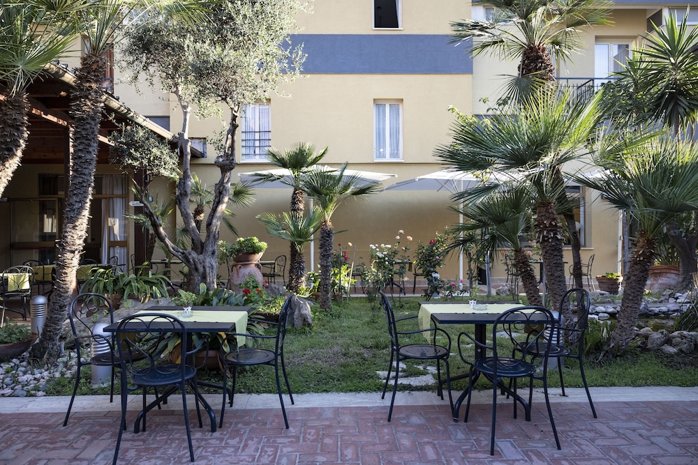 Hotel Villa Margherita 57/70