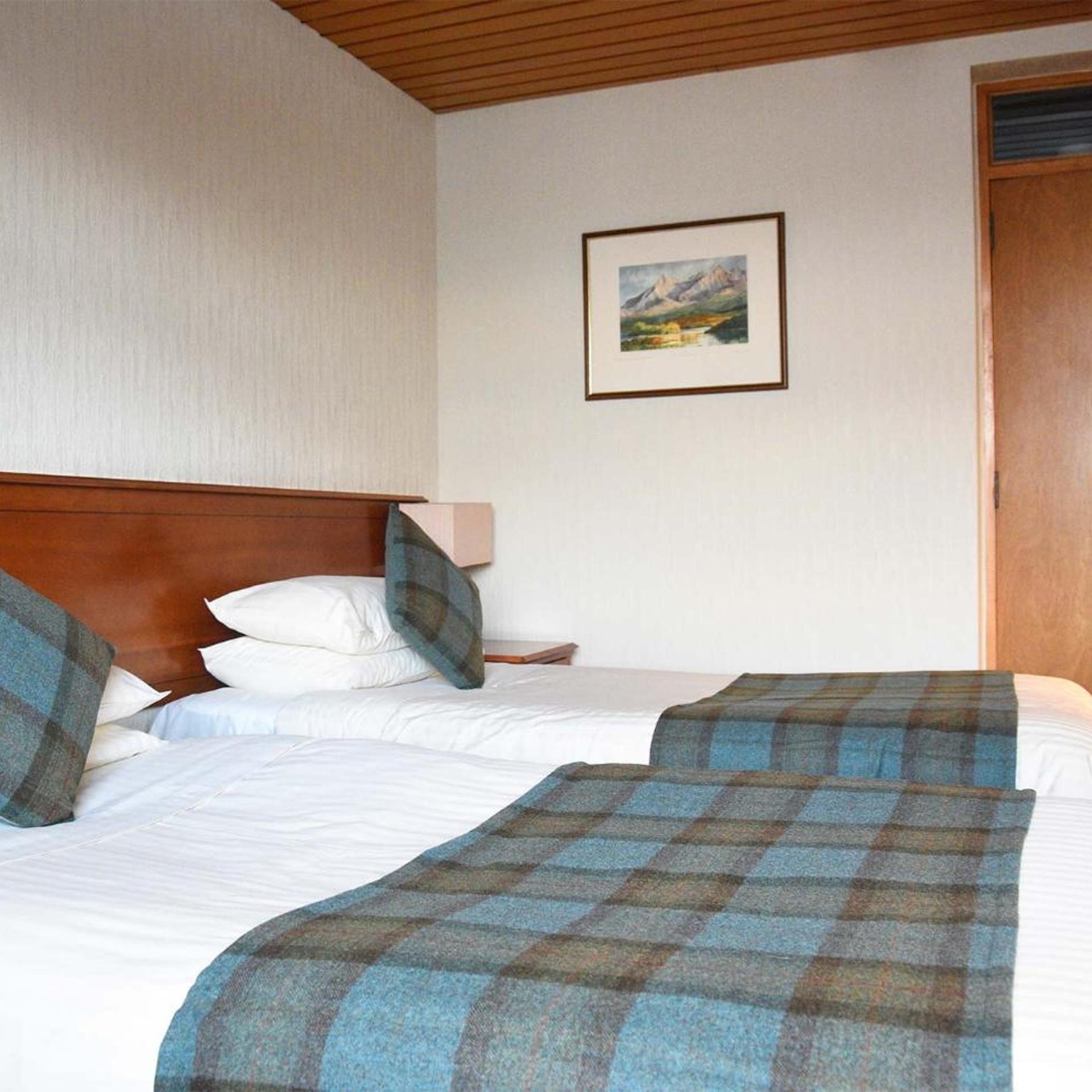 Standard, Twin Beds