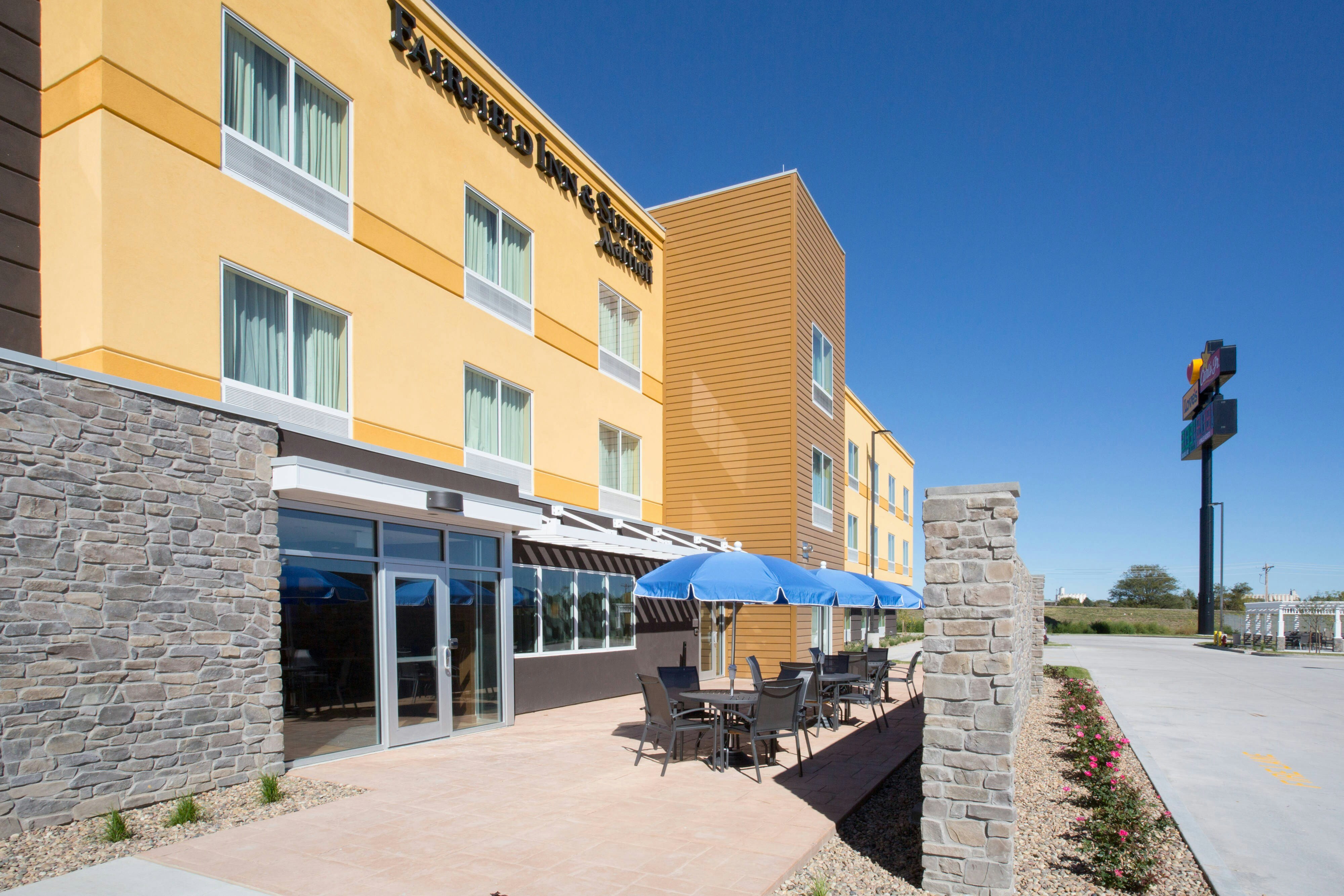 Fairfield Inn Suites Burlington 44/44