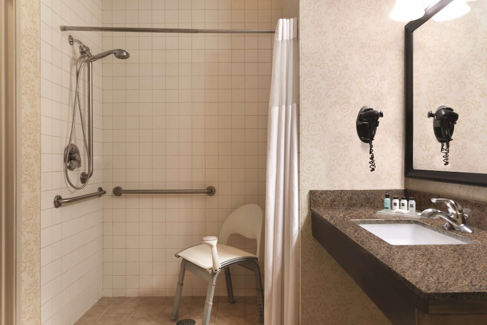 Country Inn & Suites by Radisson, Billings, MT 10/34