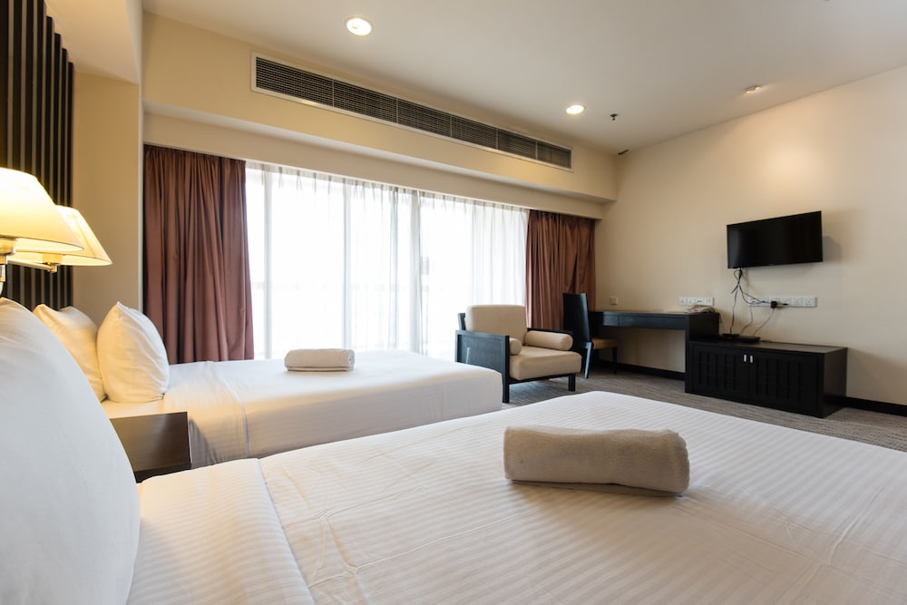 Resort Suites At Bandar Sunway 32/68