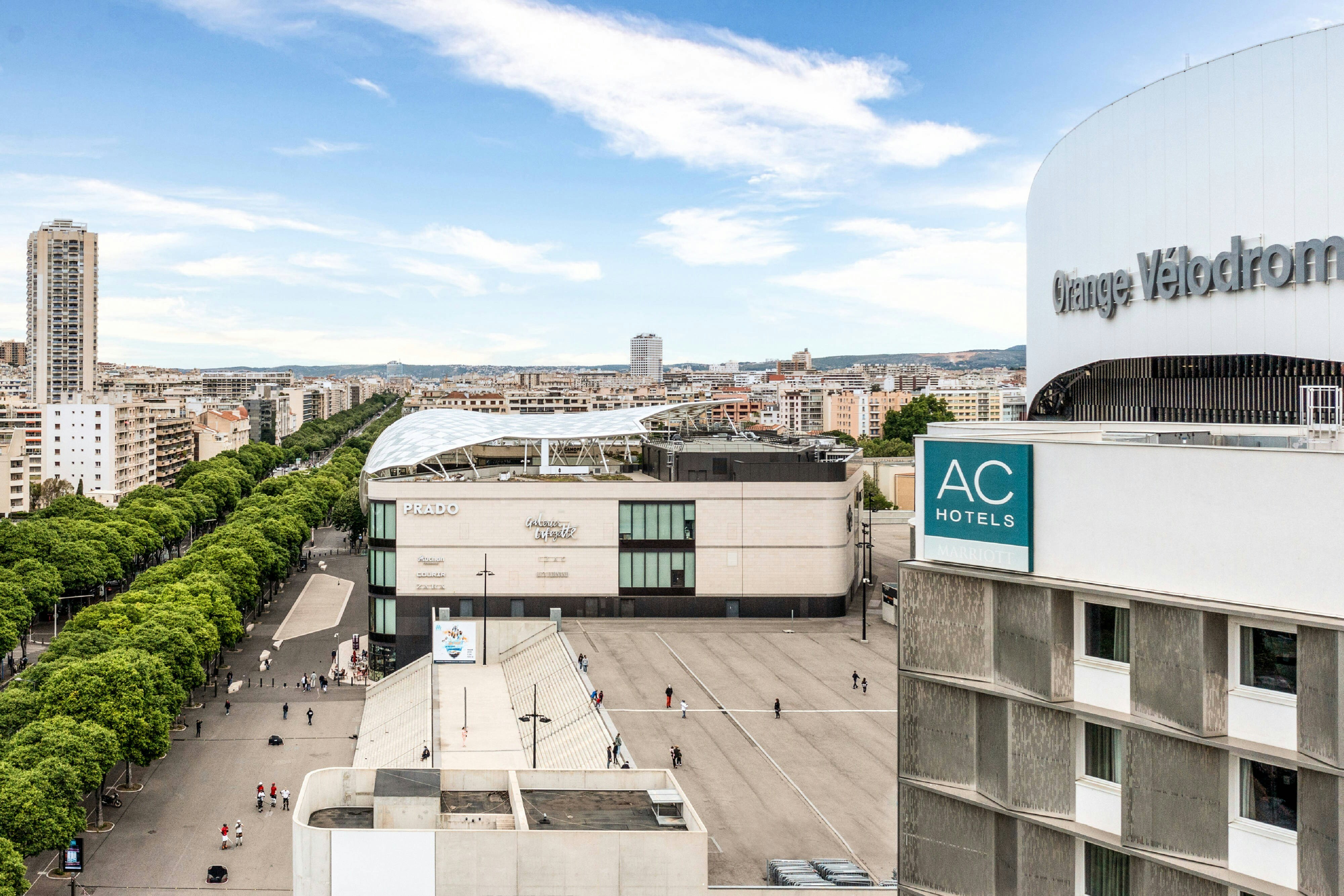 AC Hotel Marseille Prado Velodrome in MARSEILLE