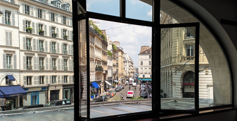 Hotel Pont Royal 61/68