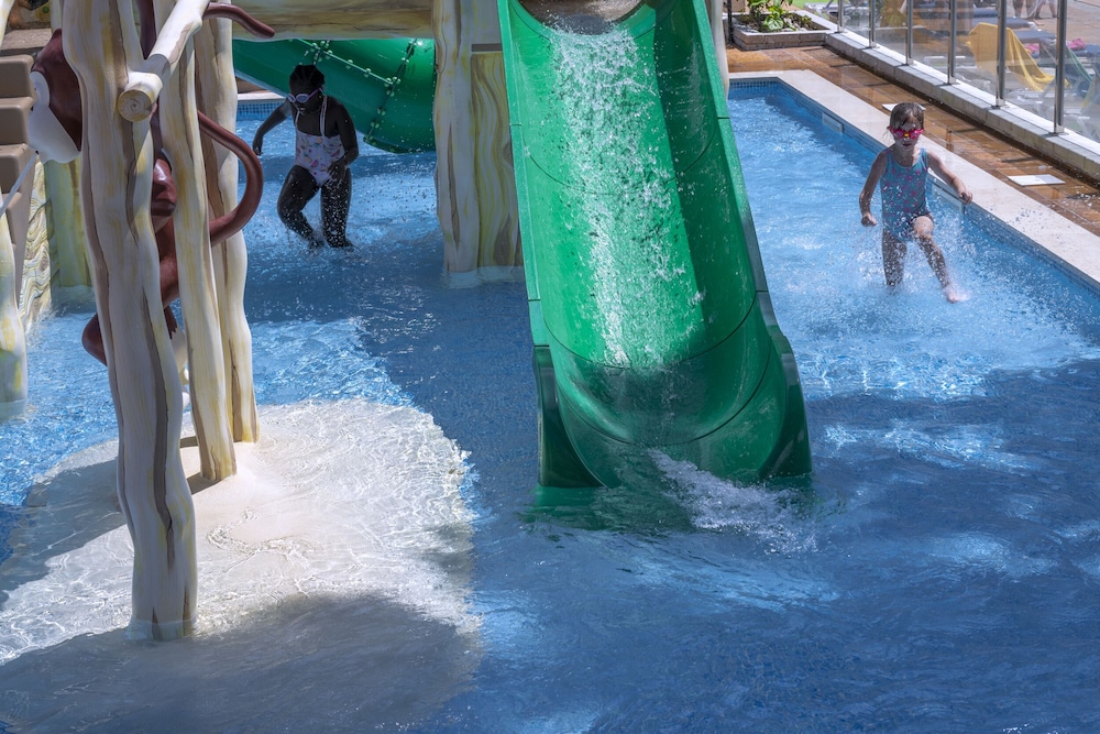 GHT Oasis Park & Spa 43/66