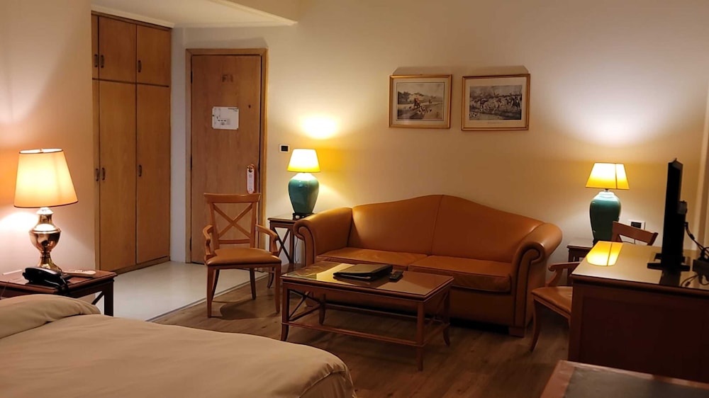 Napoleon Hotel Beirut 15/27