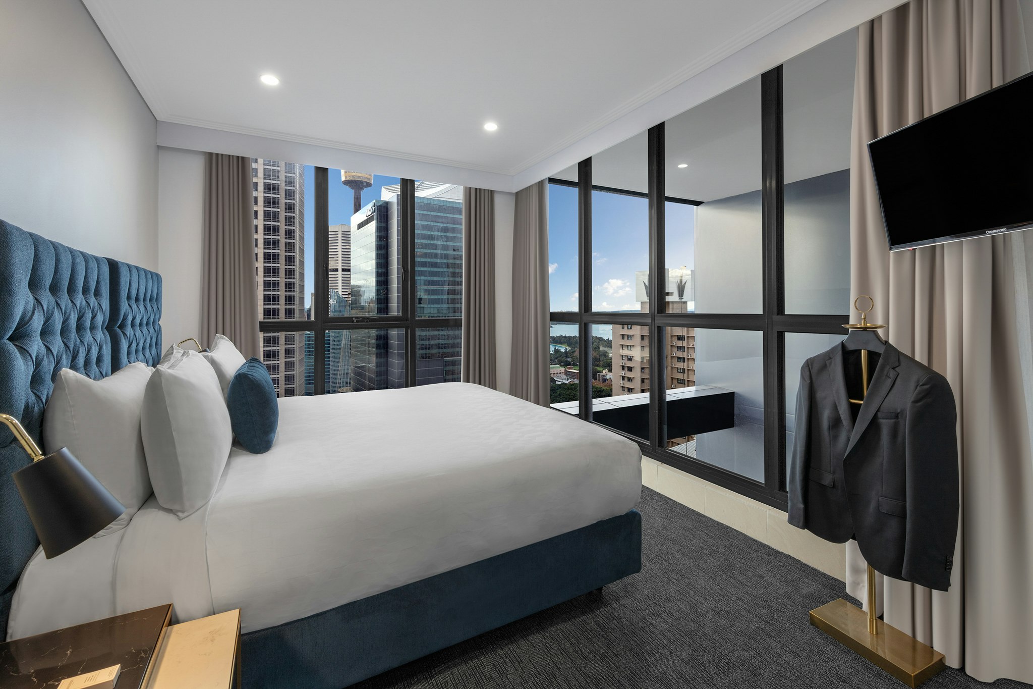Meriton Suites Pitt Street 32/65