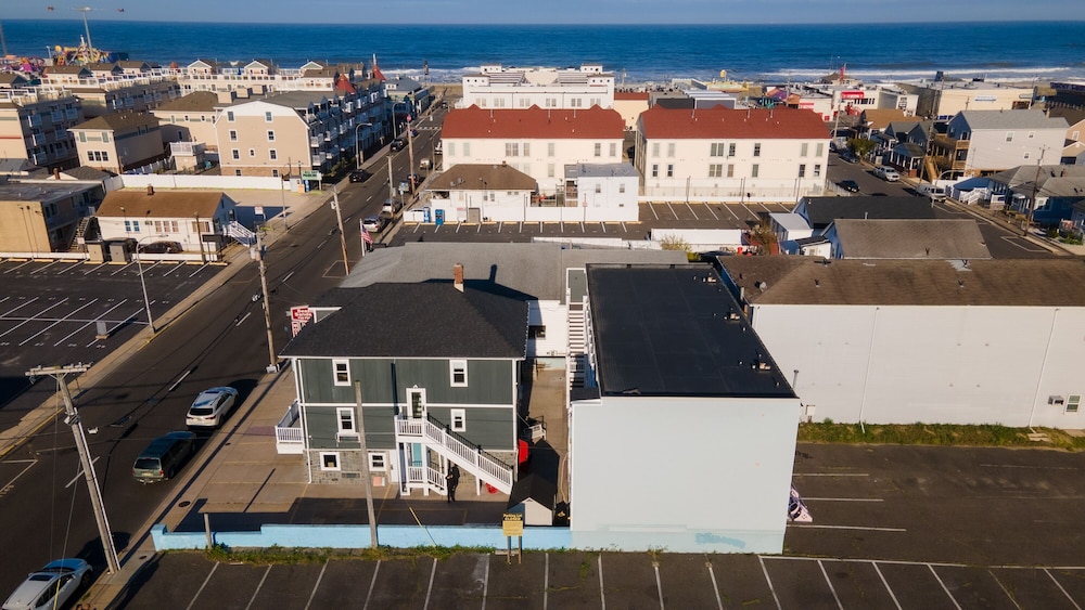 Seaside Sands Inn 51/63