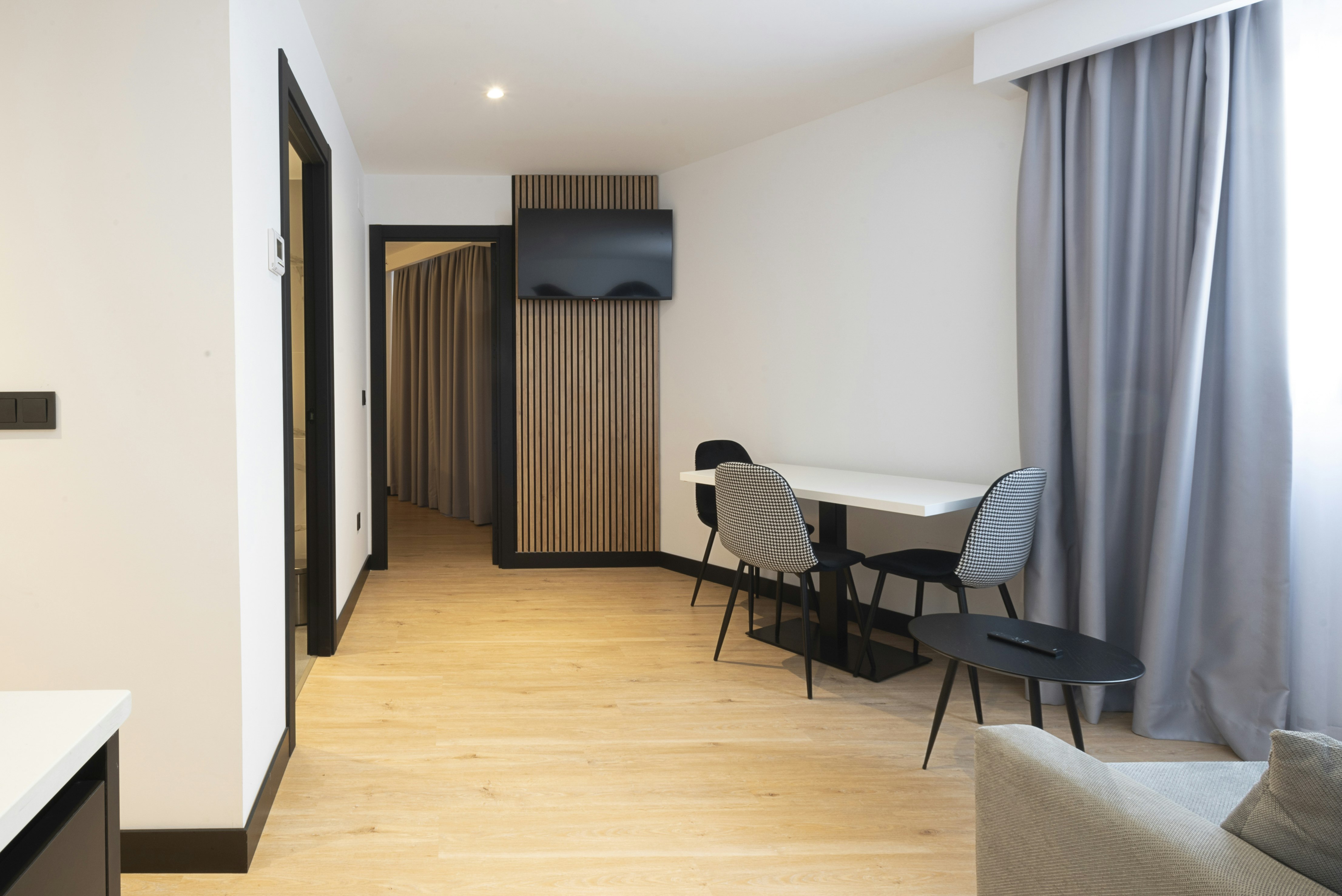 Hotel Sercotel Plana Suites 37/53