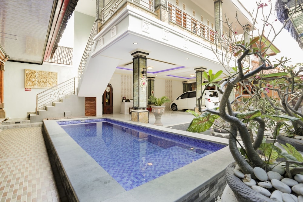 OYO 4003 Ceria Guesthouse Seminyak 30/39