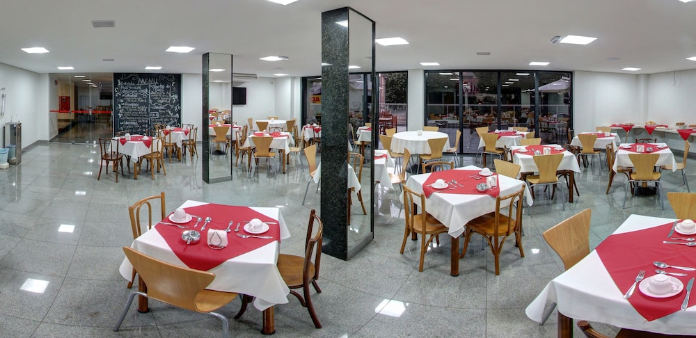 Rio Vermelho Hotel 40/49