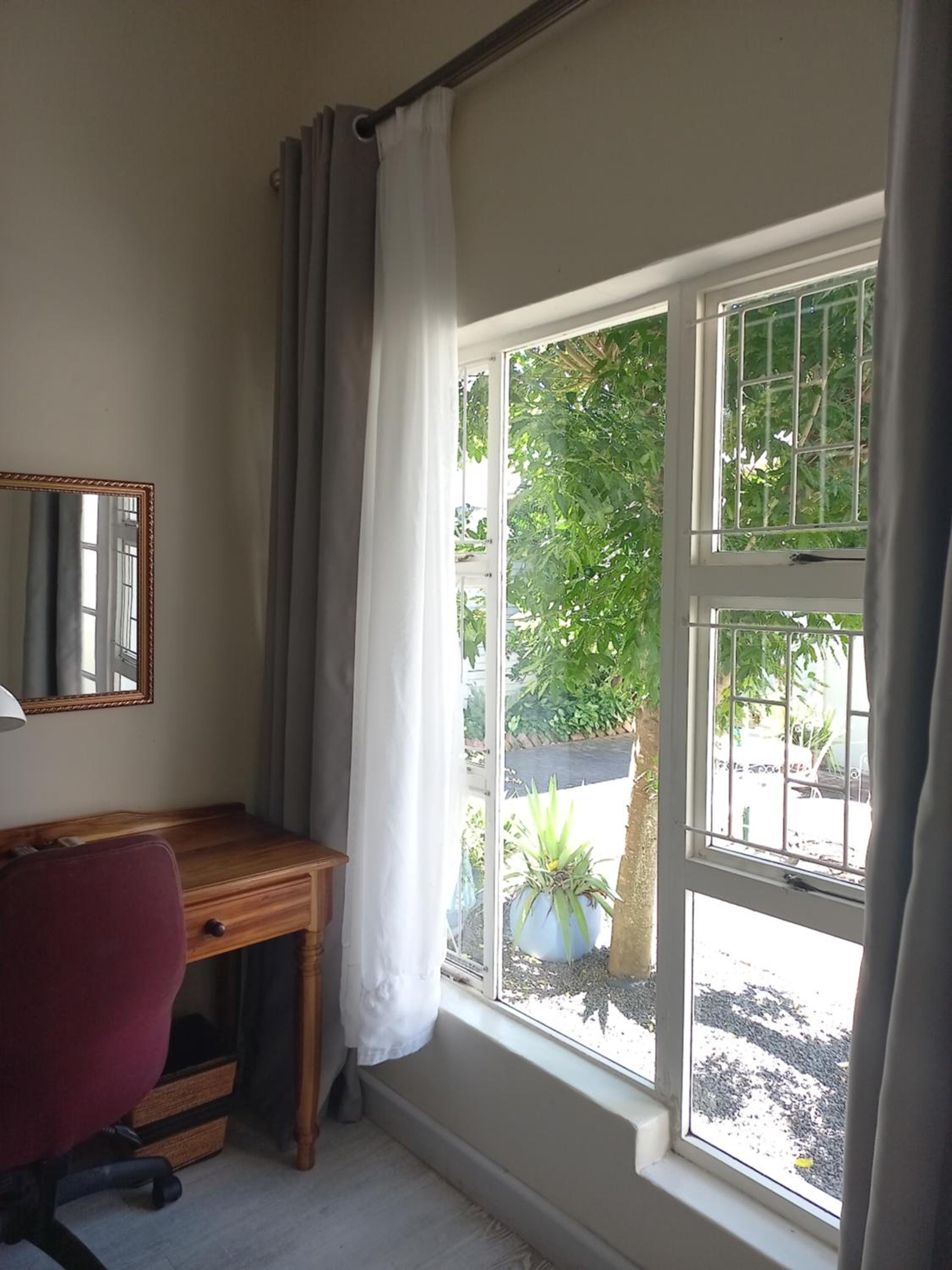 Dreamers Guest House 5/24