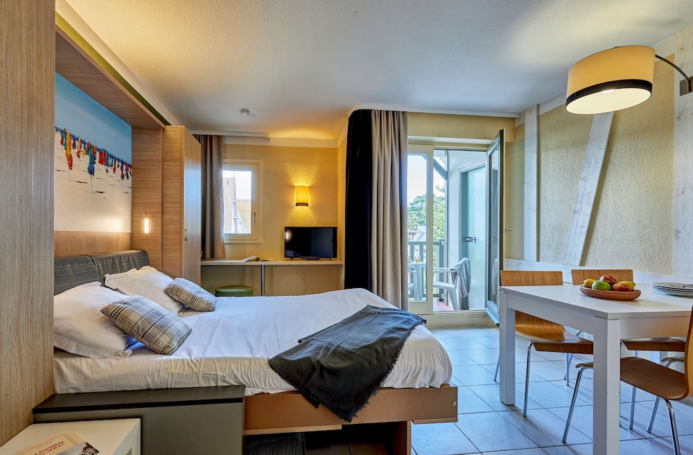 PIERRE AND VACANCES RESIDENCE LES EMBRUNS(FORMERLY RESIDENCE LES EMBRUNS) 9/49