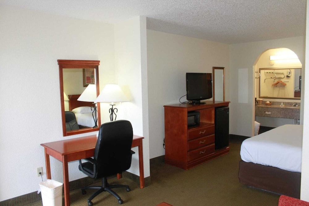 Studio6 Luling, LA 36/39