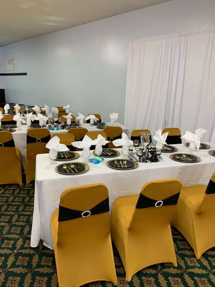 Budget Inn Talladega 45/61