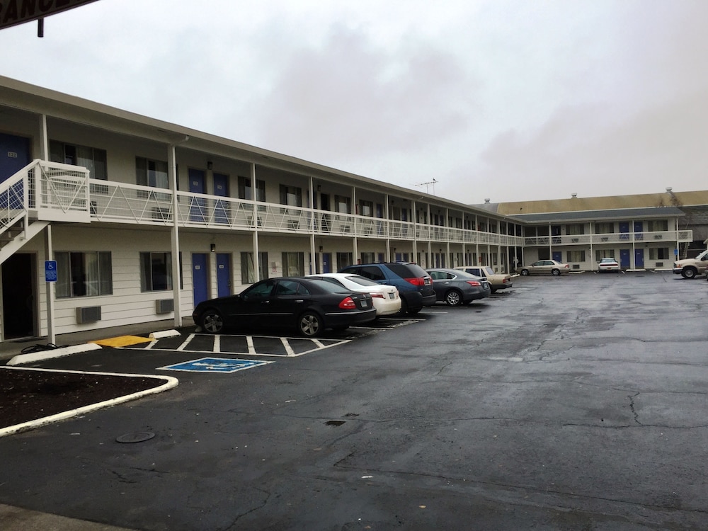 Motel6 Salem, OR - Expo Center 45/58