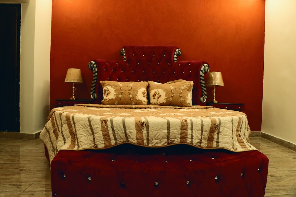 Grand Suites Hotel 42/66