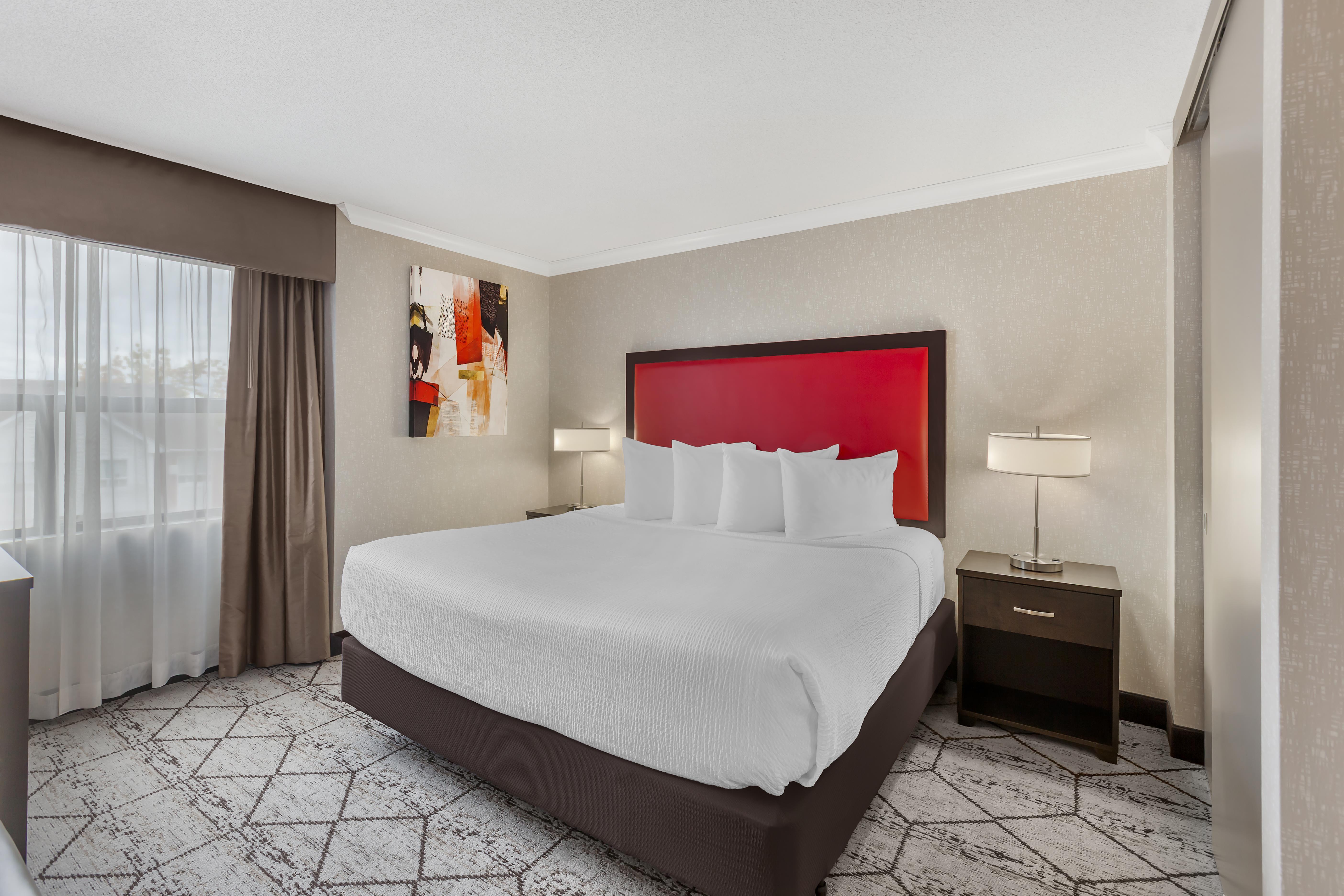 جناح بسرير كينج مع أريكة في طابق مرتفع، Best Western Plus Rose City Suites 2/10