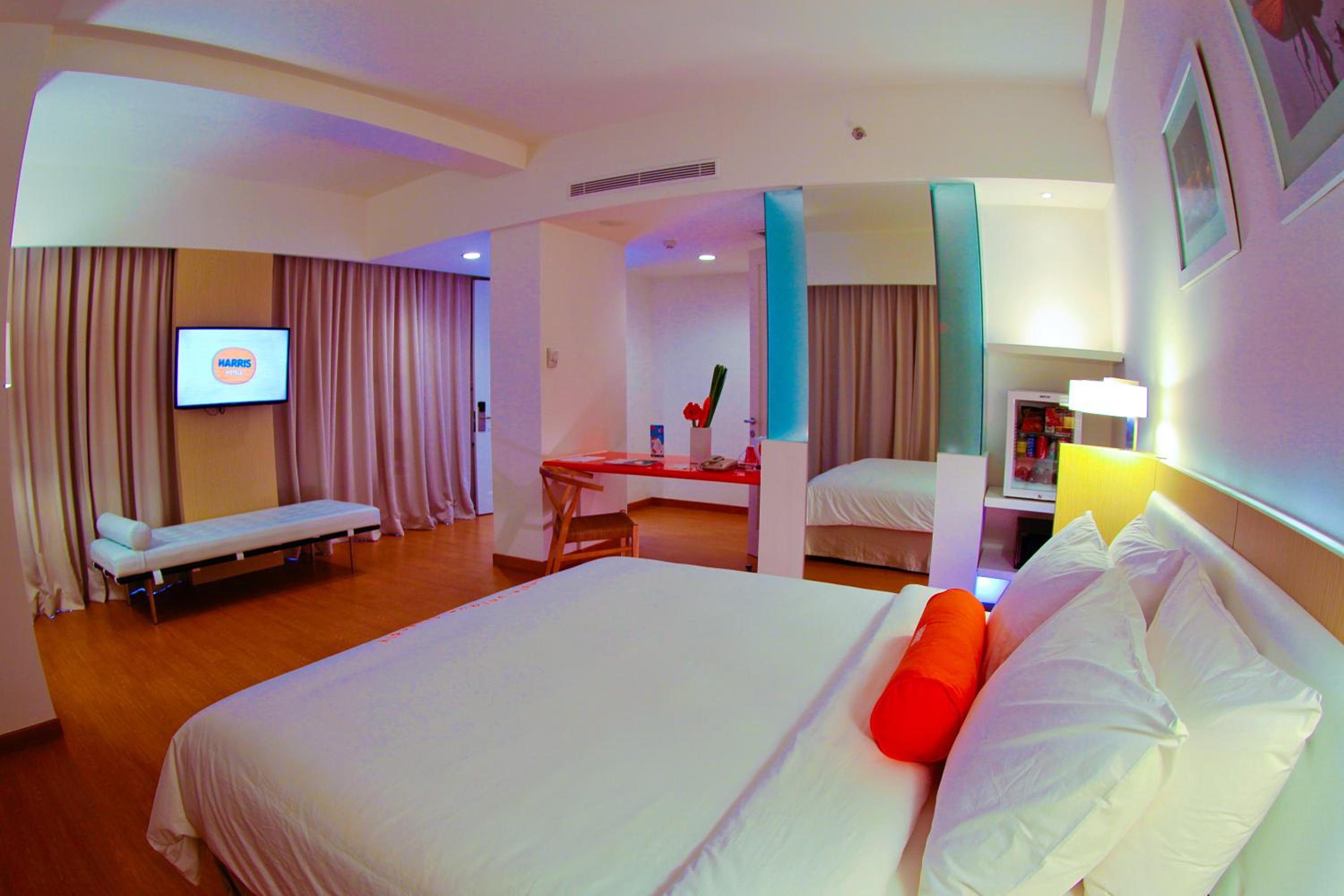 Harris, Sky, Queen Bed