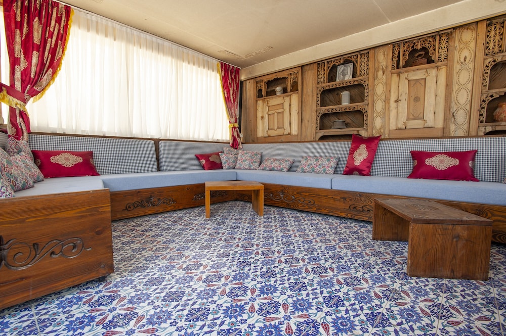 Ottoman Cave Suites 51/77