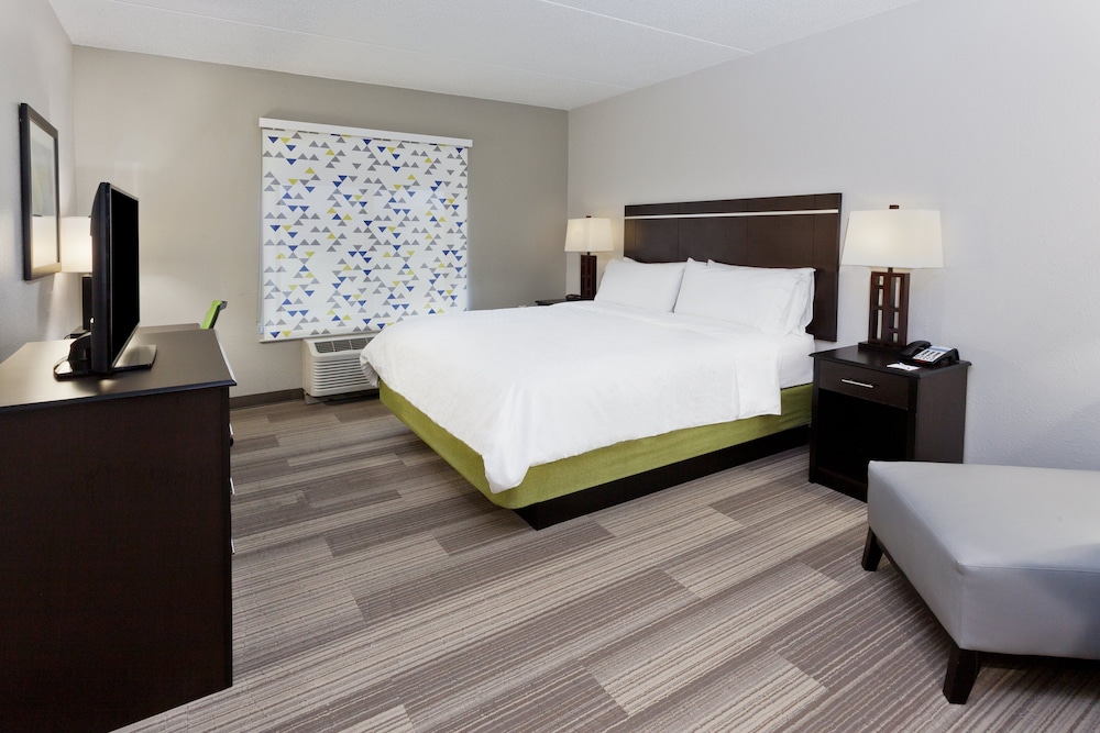 Holiday Inn Express Suites Montgomery E Eastchase 15/52