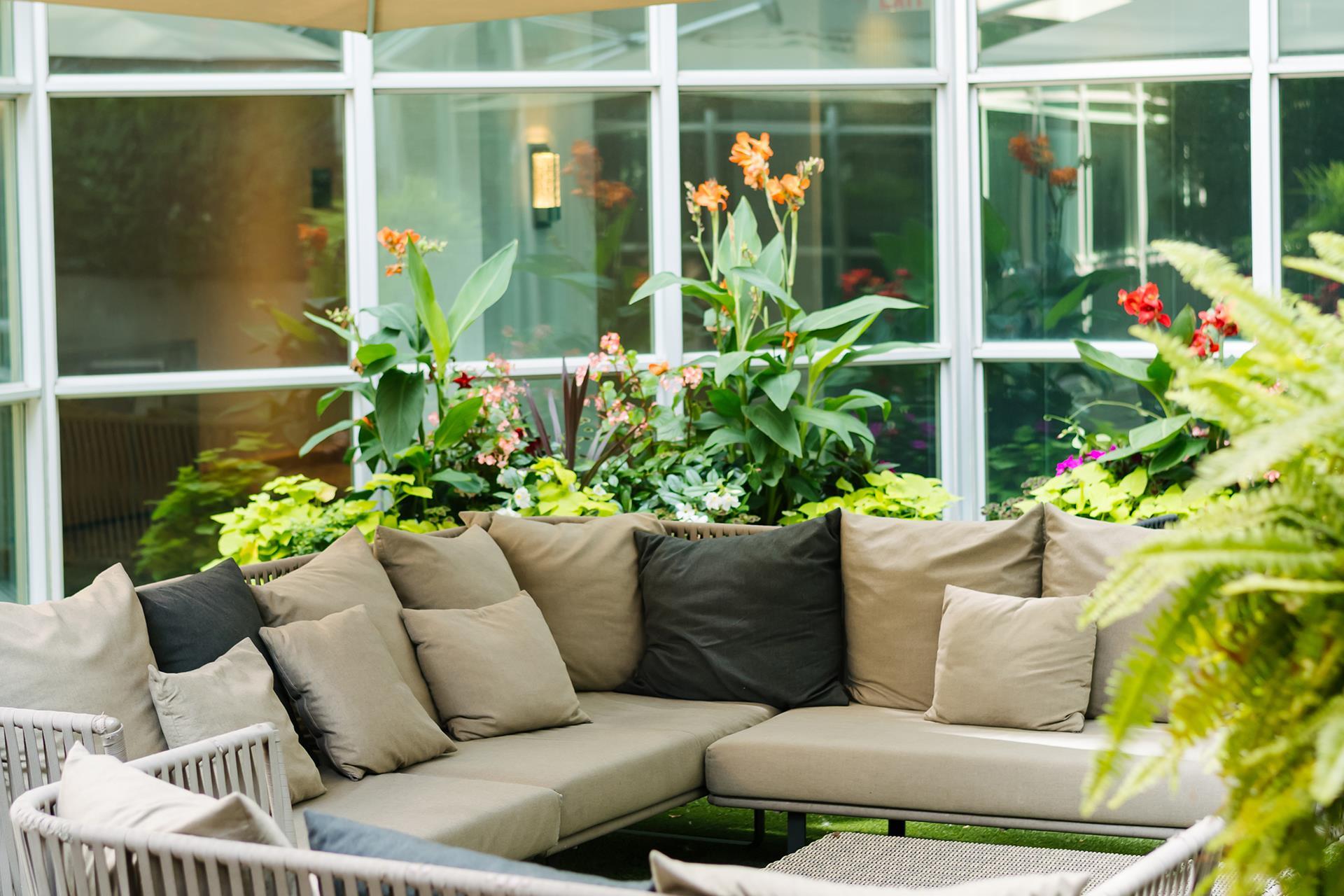 SoHo Hotel Toronto 50/55