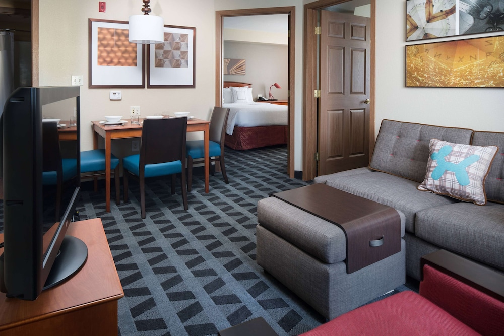 Sonesta Simply Suites Seattle Renton 21/32