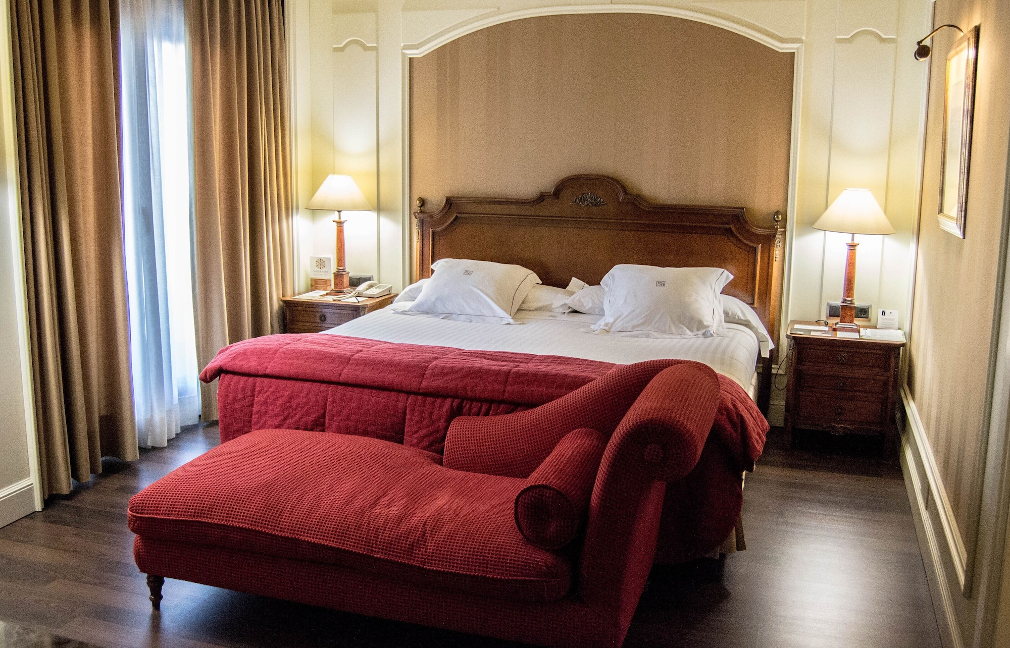 PREMIER, JUNIOR SUITE, GIRALDA VIEW