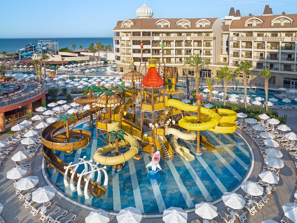 Kirman Hotels Belazur Resort and Spa 64/68