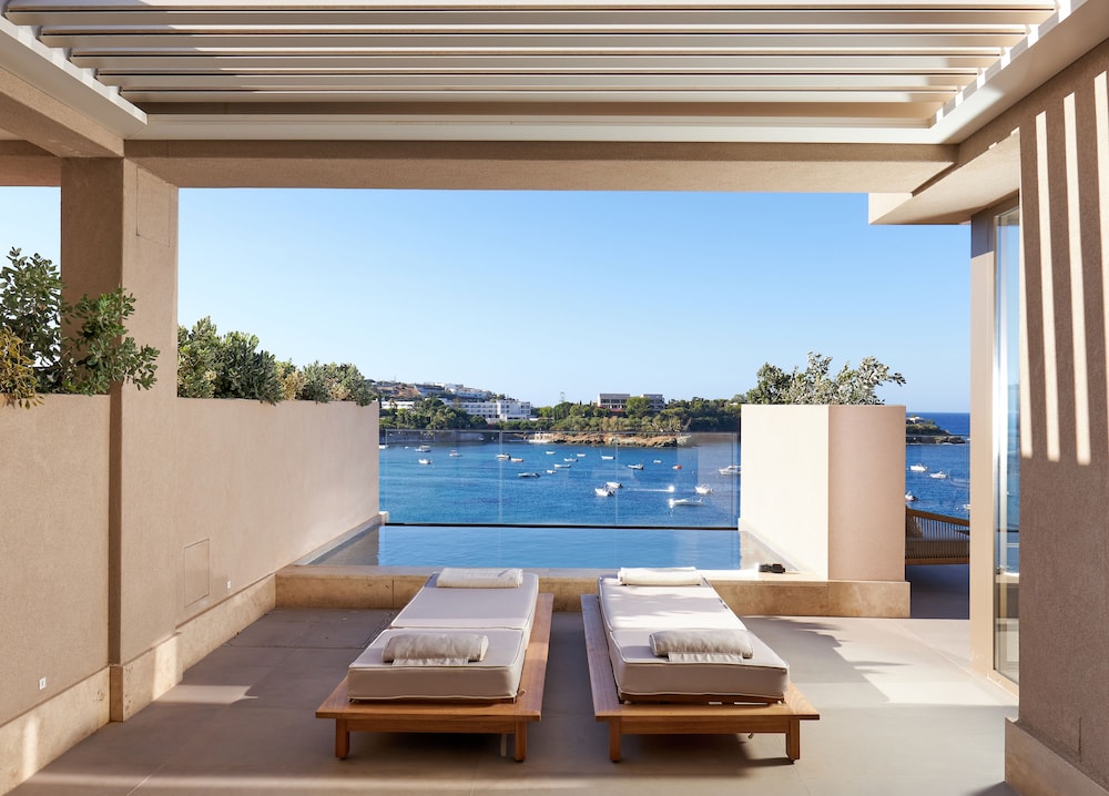 Castello Infinity Suites - Adults Only 124/158