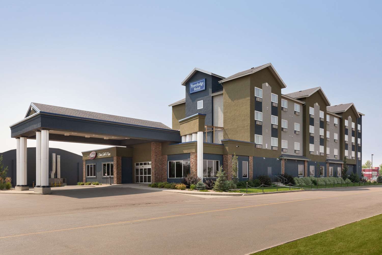 Travelodge Hotel by Wyndham Weyburn 2/23