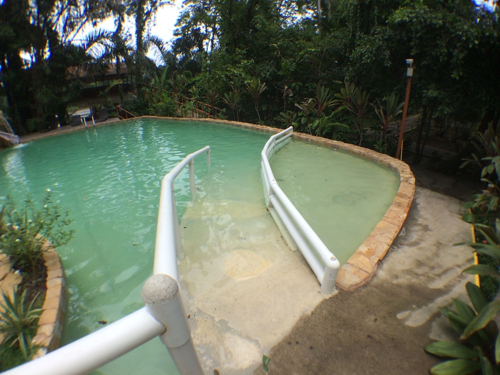 Hotel Rana Roja Lodge 26/50