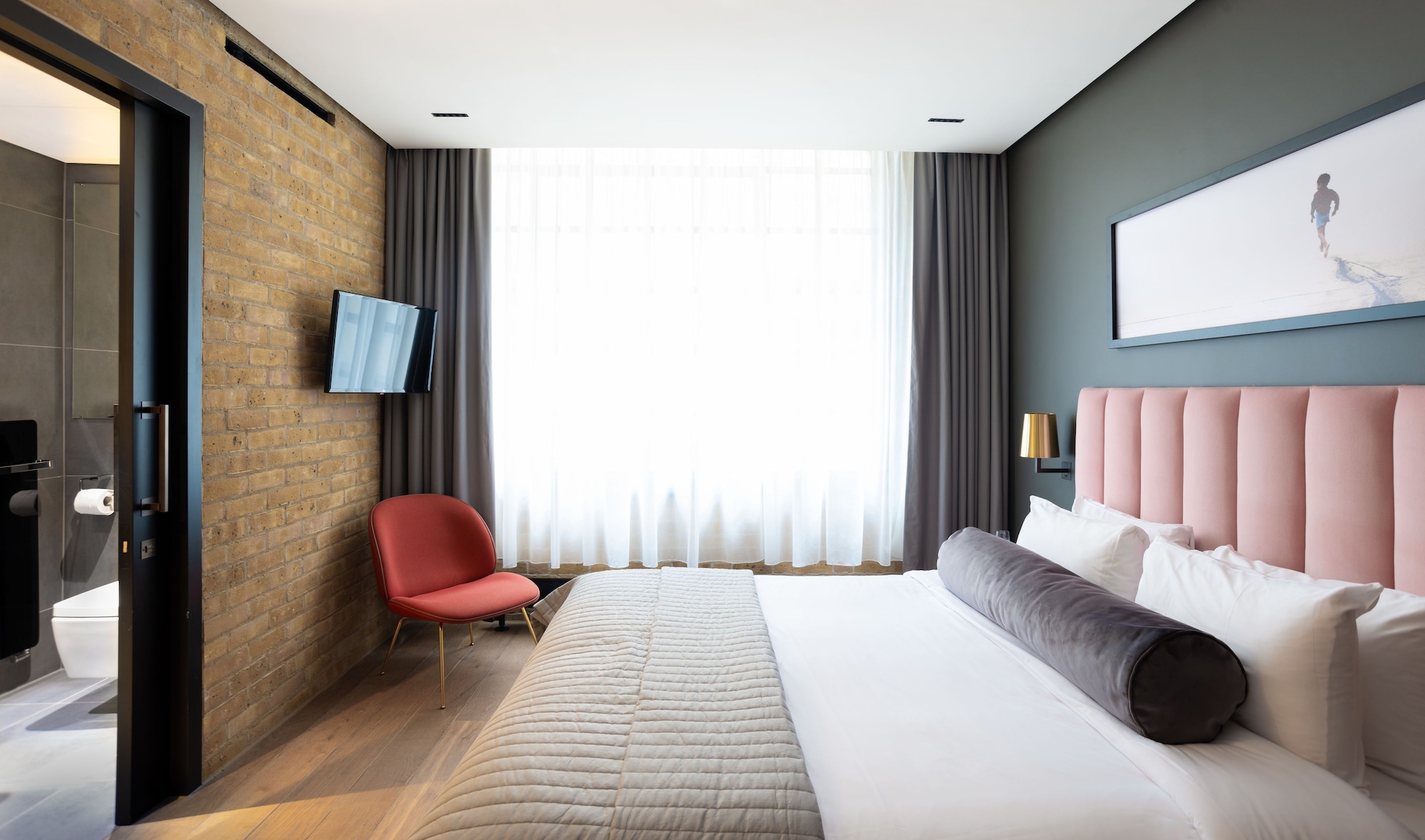 1 BEDROOM, PREMIUM, APARTMENT