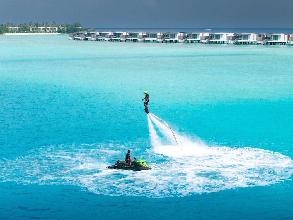 SO/ Maldives 67/69