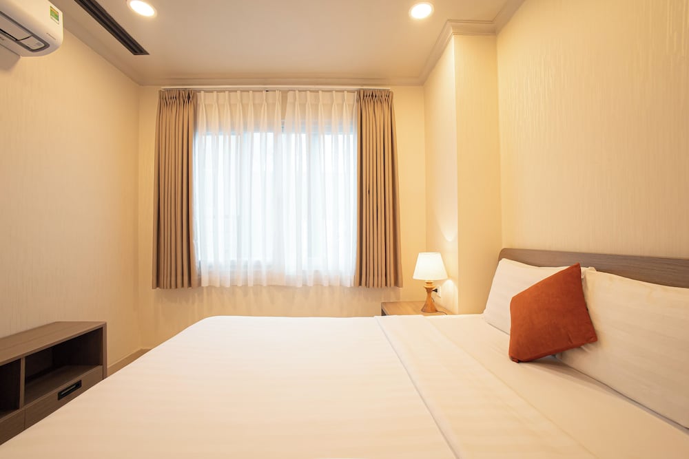 Mayfair Suites - Wmc Tower 17/70