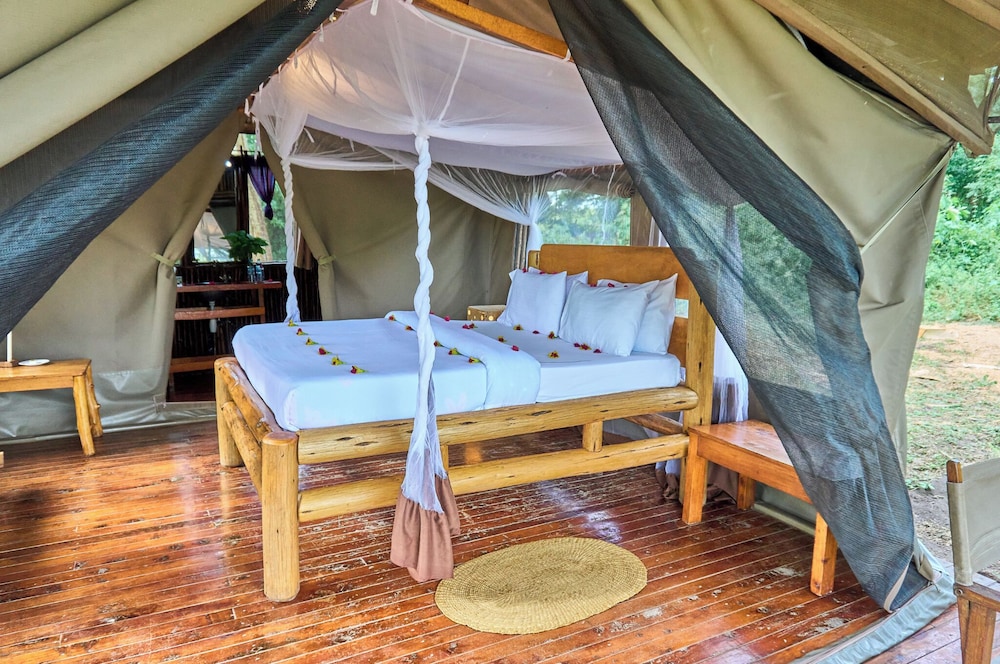MIGUNGA TENTED CAMP 16/47