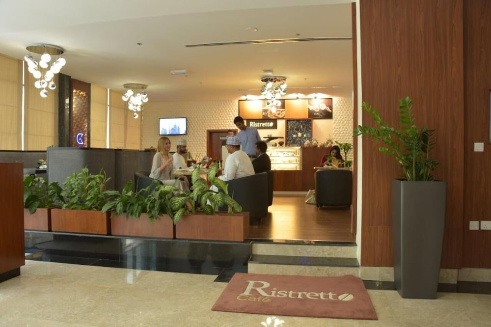 Golden Tulip Headington Ruwi Hotel 15/80
