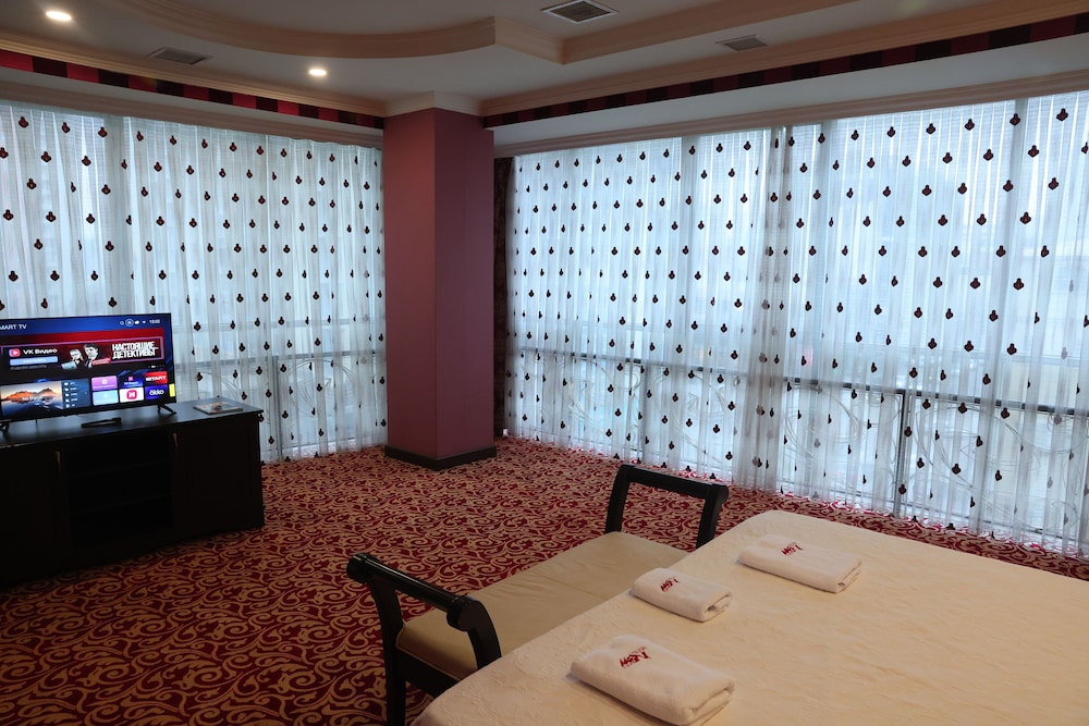 NEW BAKU HOTEL 46/50