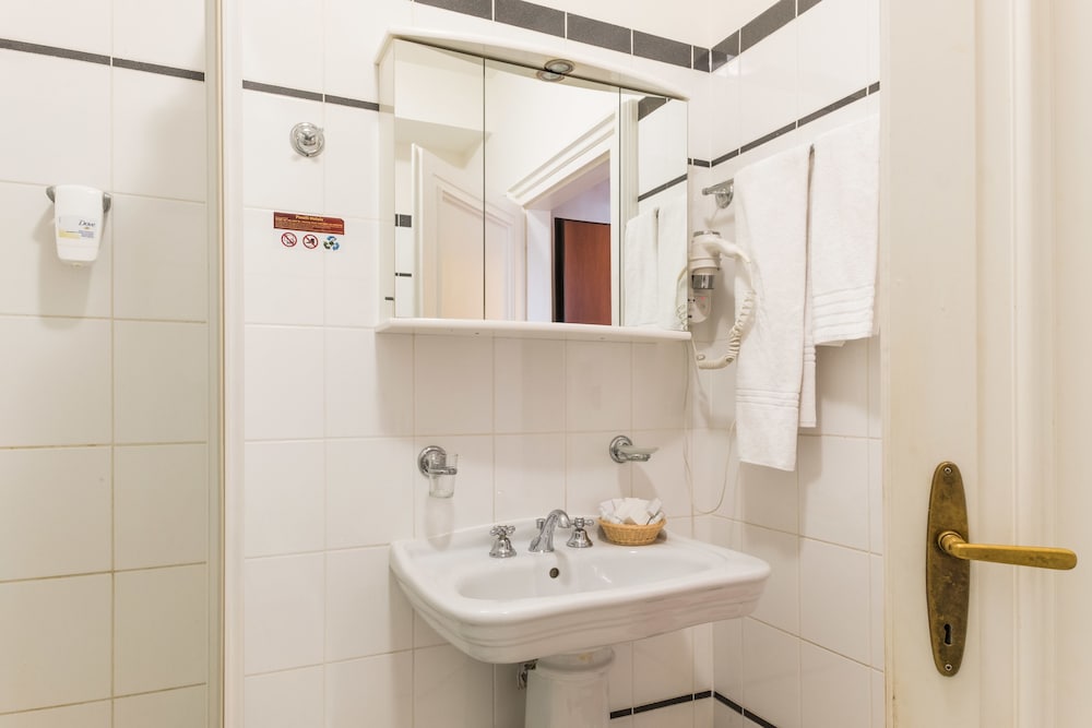Hotel Leon D'oro 54/57