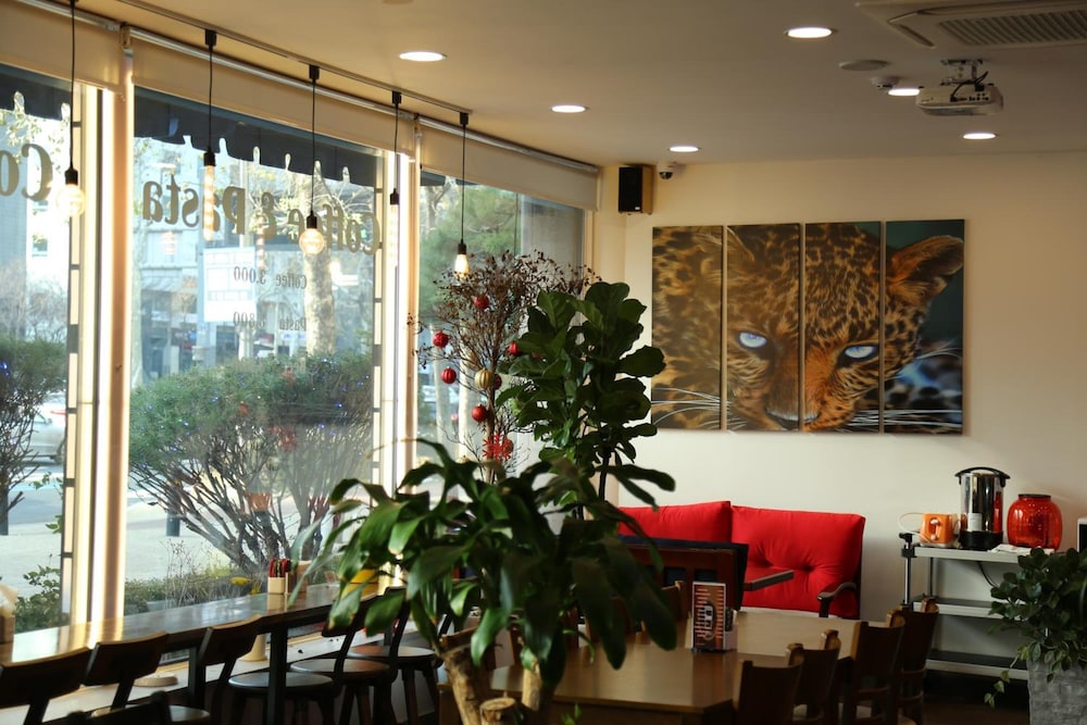 Lavita Hotel 9/34