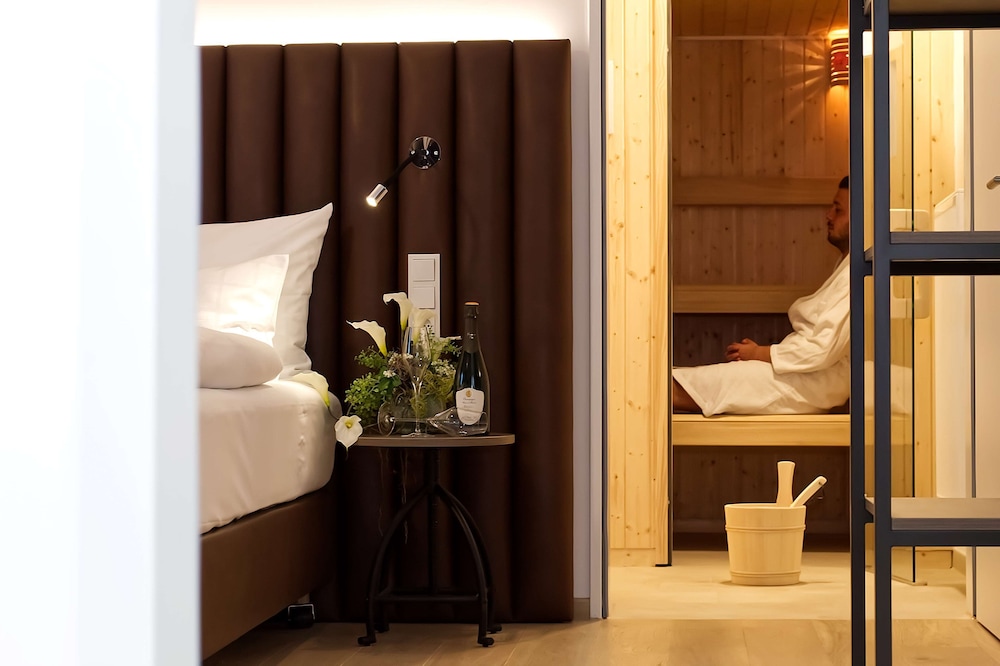 Aiden by Best Western Biberach 16/42