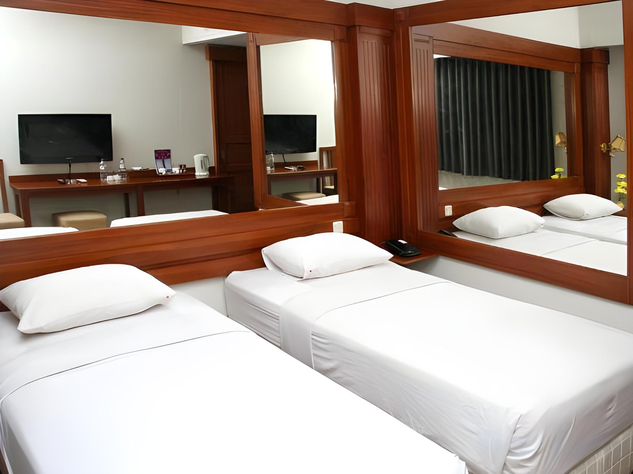 Vip, Twin Beds، Wirton Dago Hotel 2/3