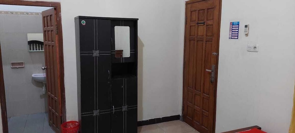 Kartika Homestay Syariah 8/17