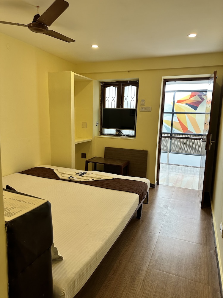 Hotel Ramakrishna 21/32