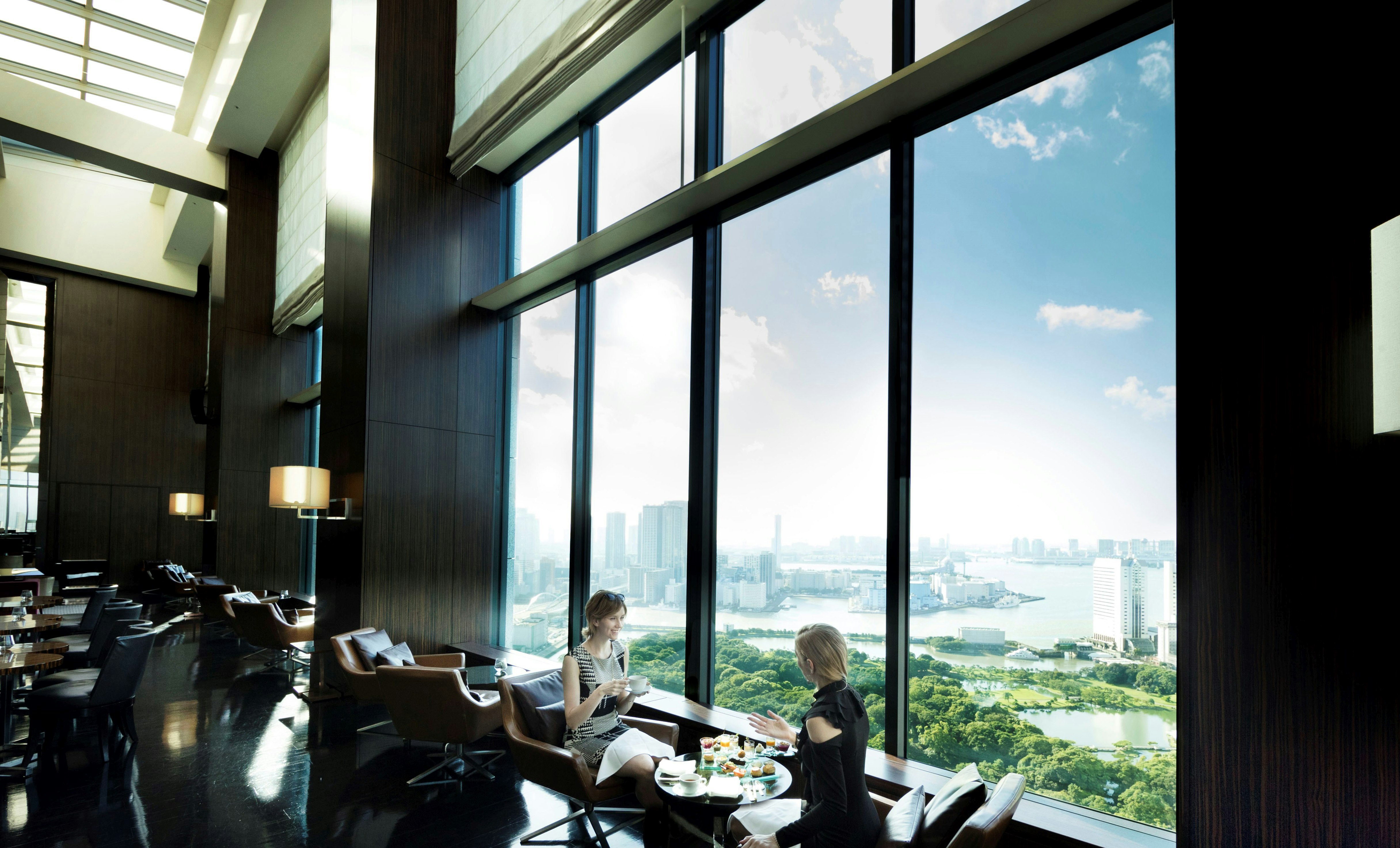 Conrad Tokyo 18/50