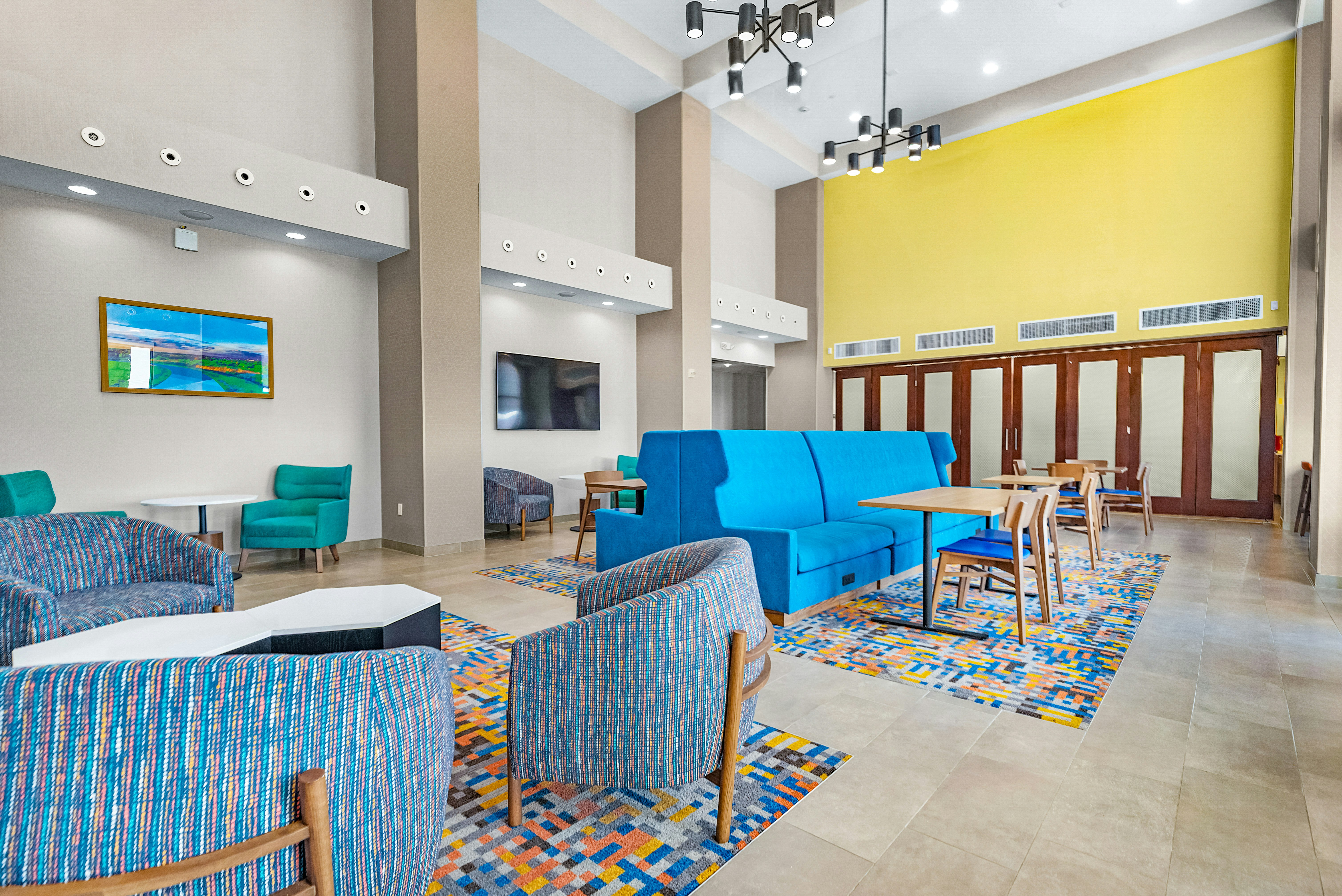 Hampton Inn & Suites New Braunfels 35/66